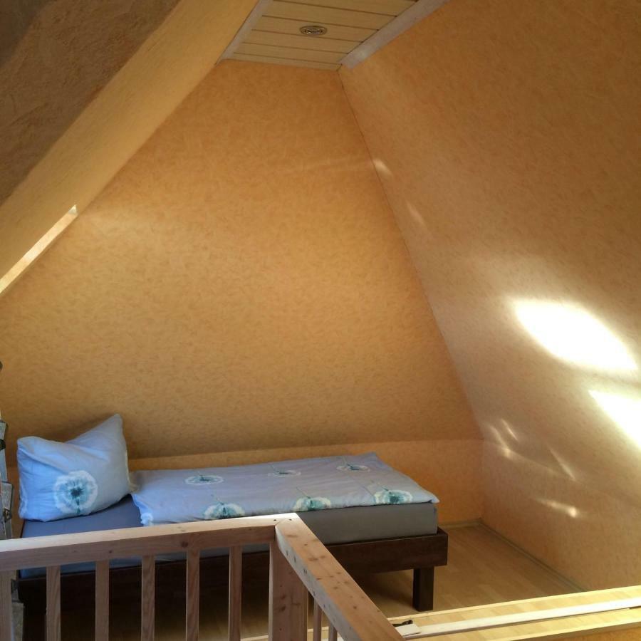 Moderne Maisonette-Wohnung Am Karpfenteich; Modern Apartment With View Of The Carp Pond Barmstedt ภายนอก รูปภาพ