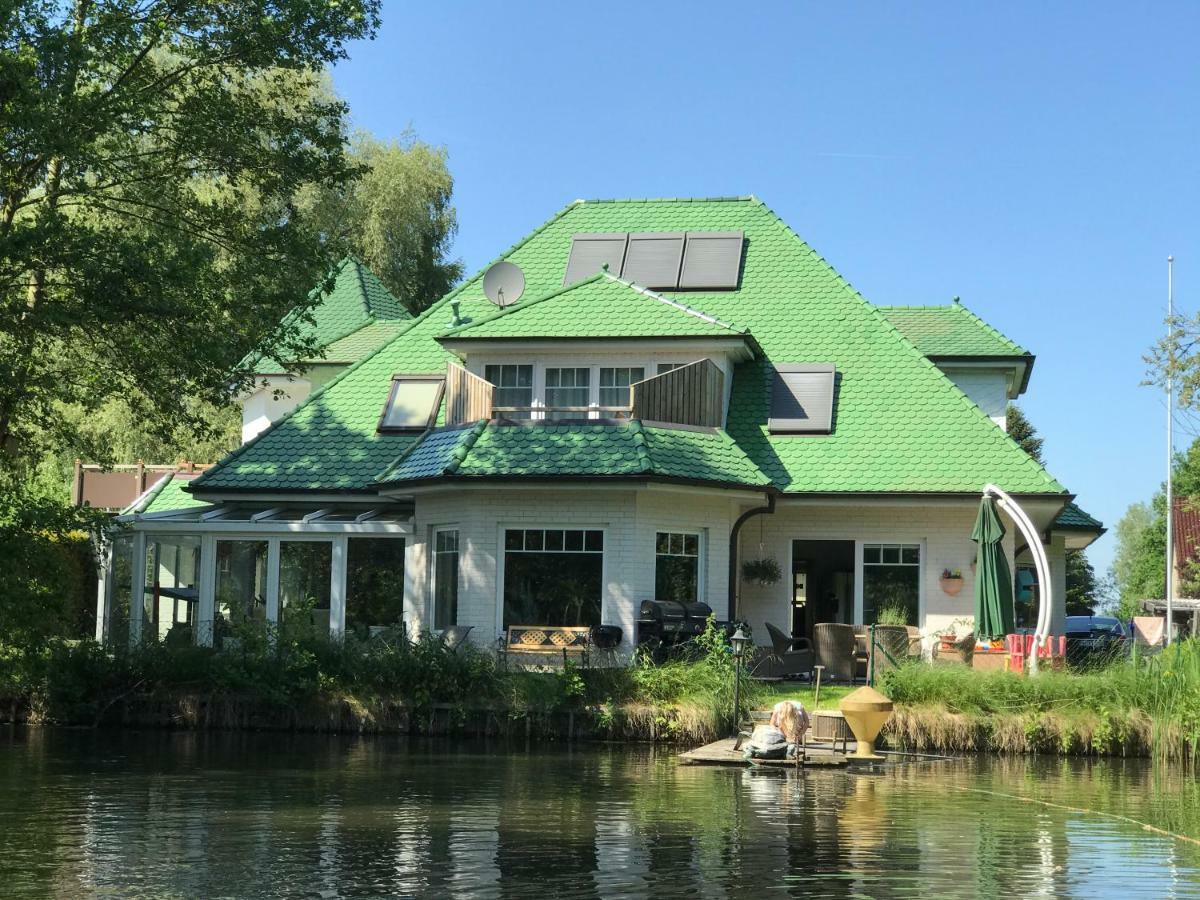 Moderne Maisonette-Wohnung Am Karpfenteich; Modern Apartment With View Of The Carp Pond Barmstedt ภายนอก รูปภาพ